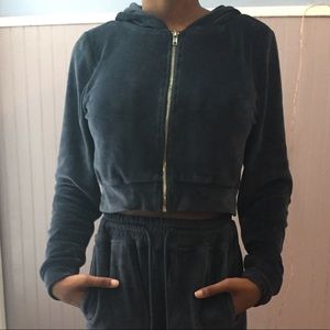 Danielle Guizio sweatshirt